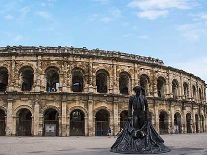 Les arènes de Nimes à 45 min de votre chambre à Laudun